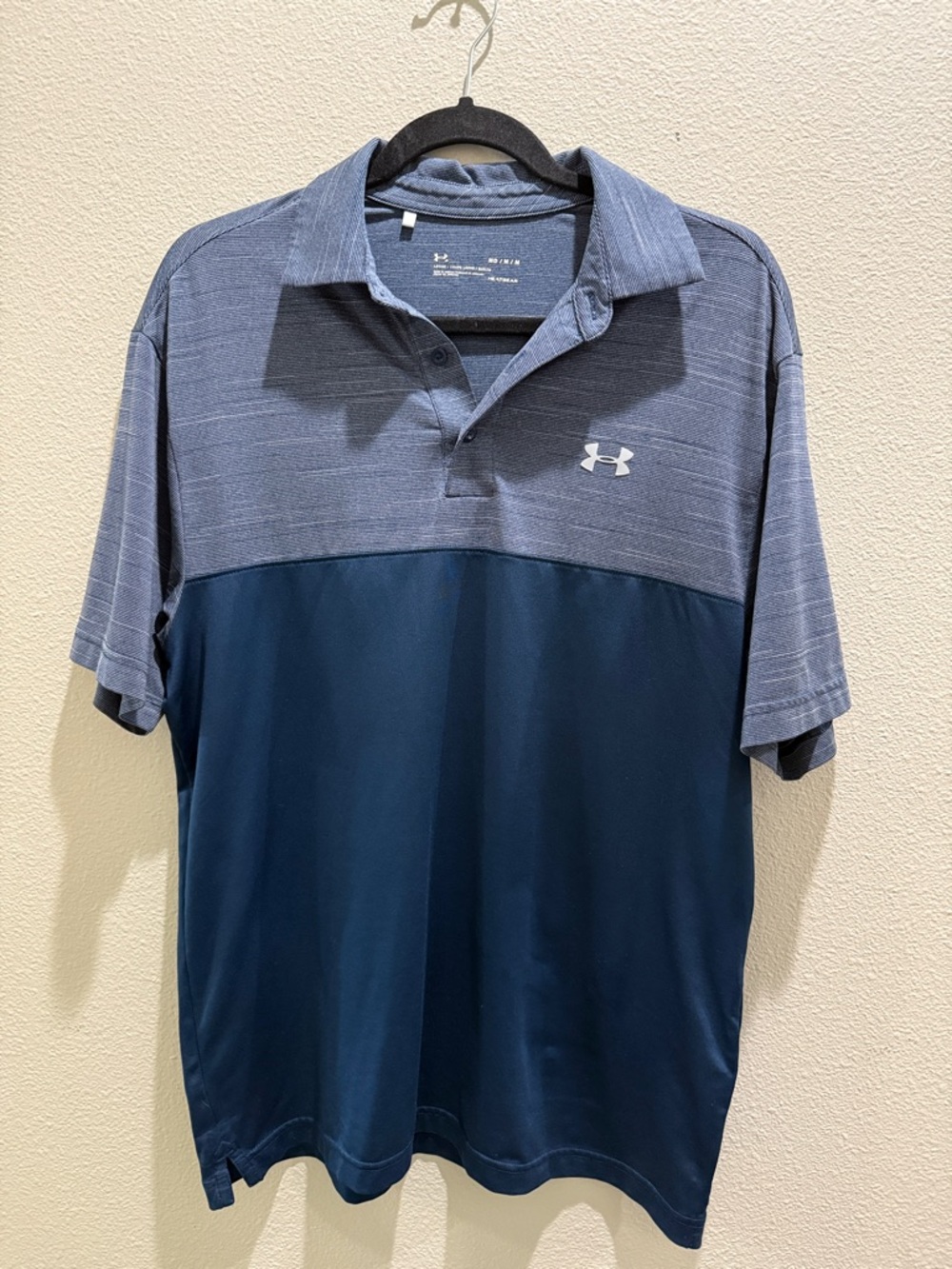 Under Armour Men’s Medium Blue Colorblock Golf Polo
